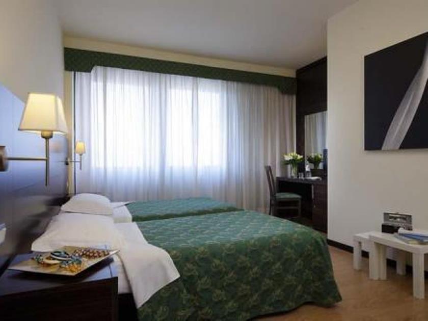 ควอลิตี้โฮเต็ล เดลฟีโน เวเนเซีย เมสเตร Hotel ภายนอก รูปภาพ