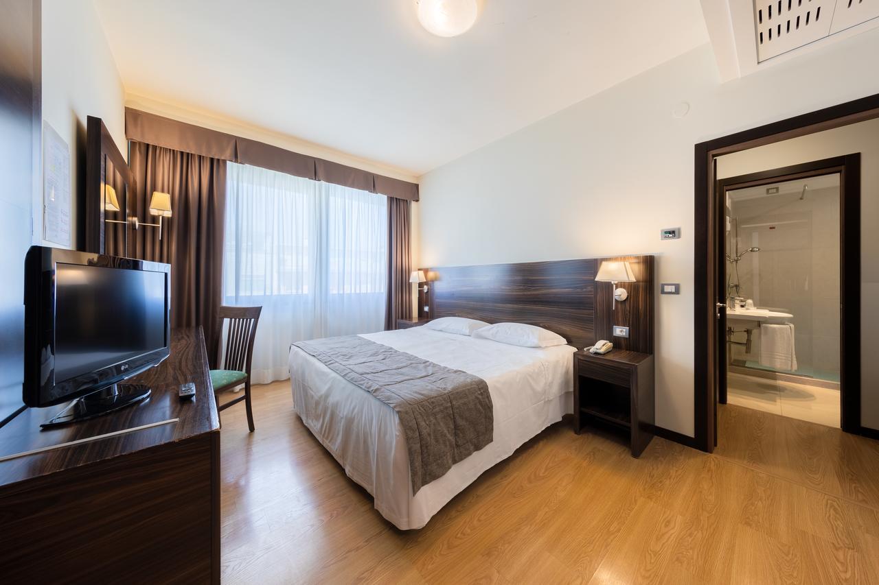 ควอลิตี้โฮเต็ล เดลฟีโน เวเนเซีย เมสเตร Hotel ภายนอก รูปภาพ