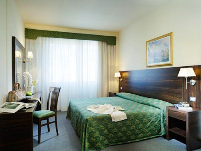 ควอลิตี้โฮเต็ล เดลฟีโน เวเนเซีย เมสเตร Hotel ห้อง รูปภาพ